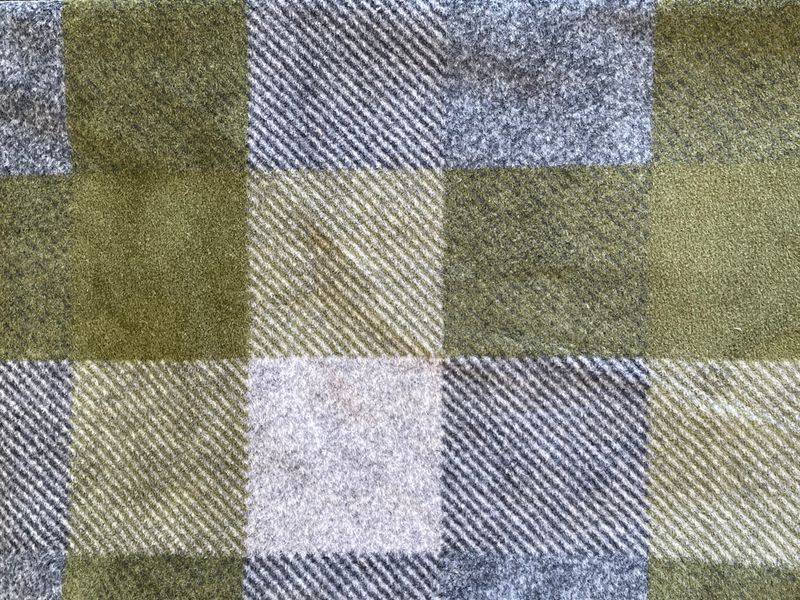 MROB olive/gray plaid Family Size