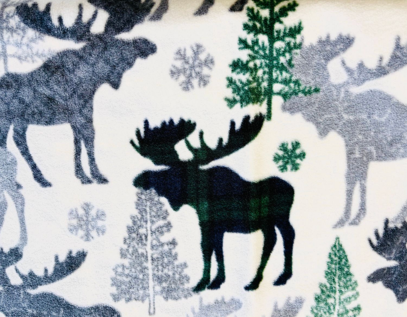MROB Moose on hunter green