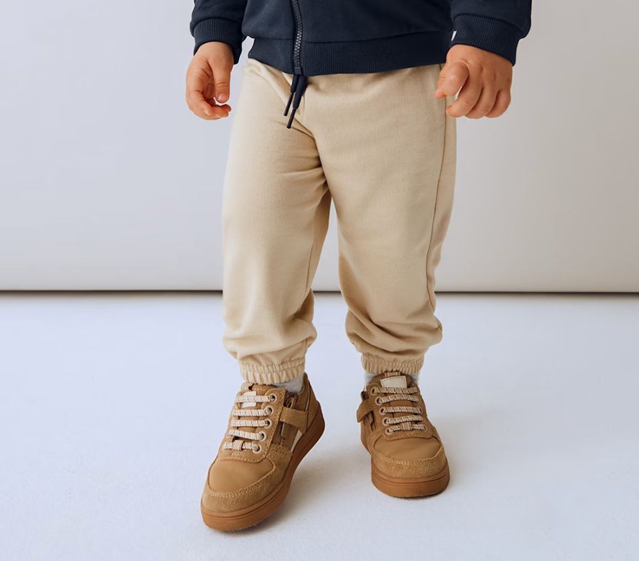 918 tan joggers
