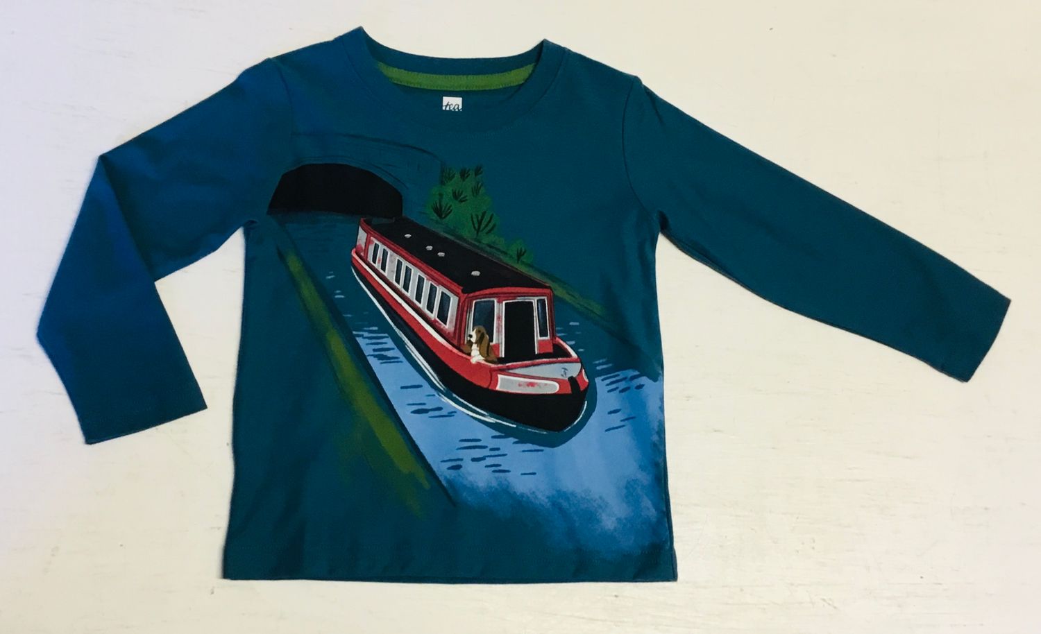 Dog on a Boat Tee