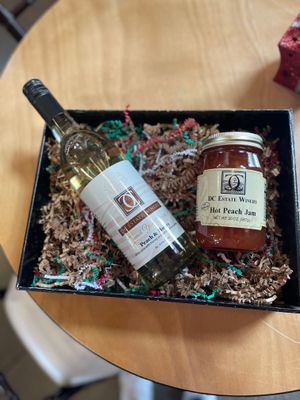 Peach Lover&#39;s Basket