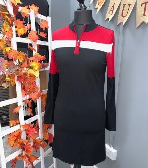 Tricotto - Red & Black Knitted A-Line dress