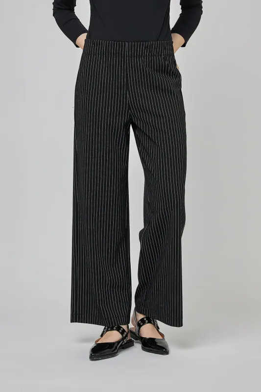 UCHUU - Pin Stripe Wide-Leg - Black/Milk - CF25-101