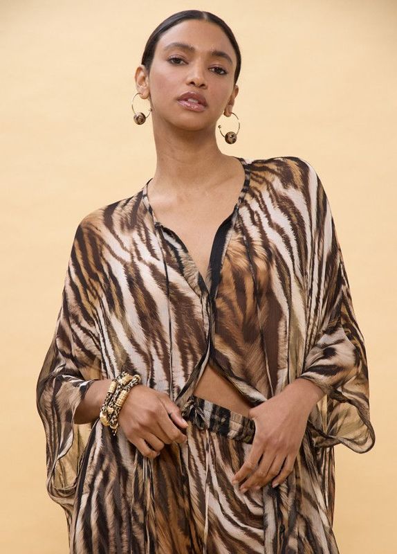 Lola Casademunt zebra print shirt 15005