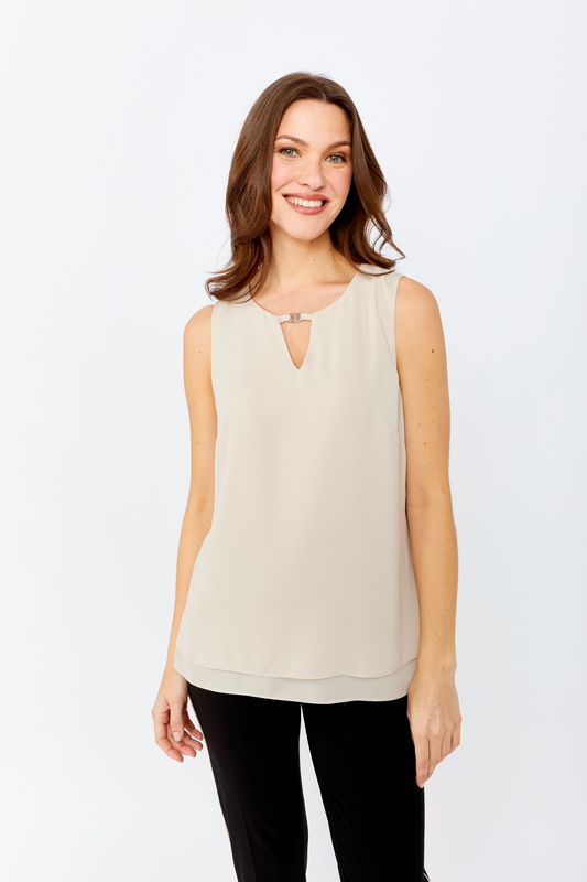 Frank Lyman sleeveless top 243252