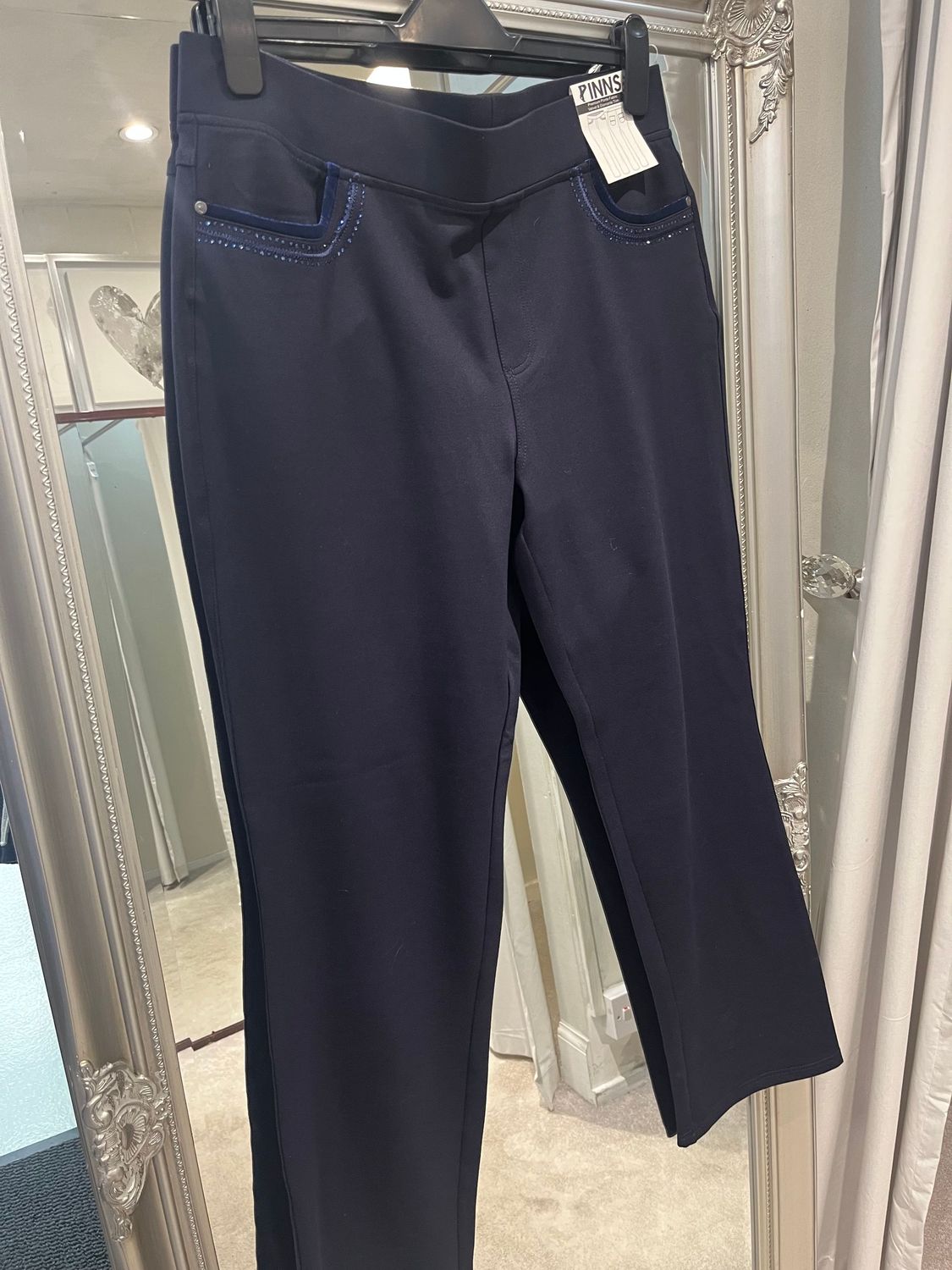 PINNS Navy pull on Jean 405T