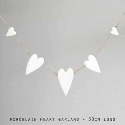 East of India - Porcelain Heart Garland