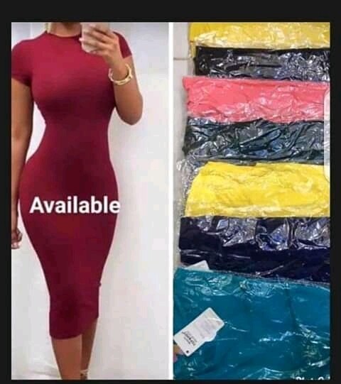 Short hand body hug gown