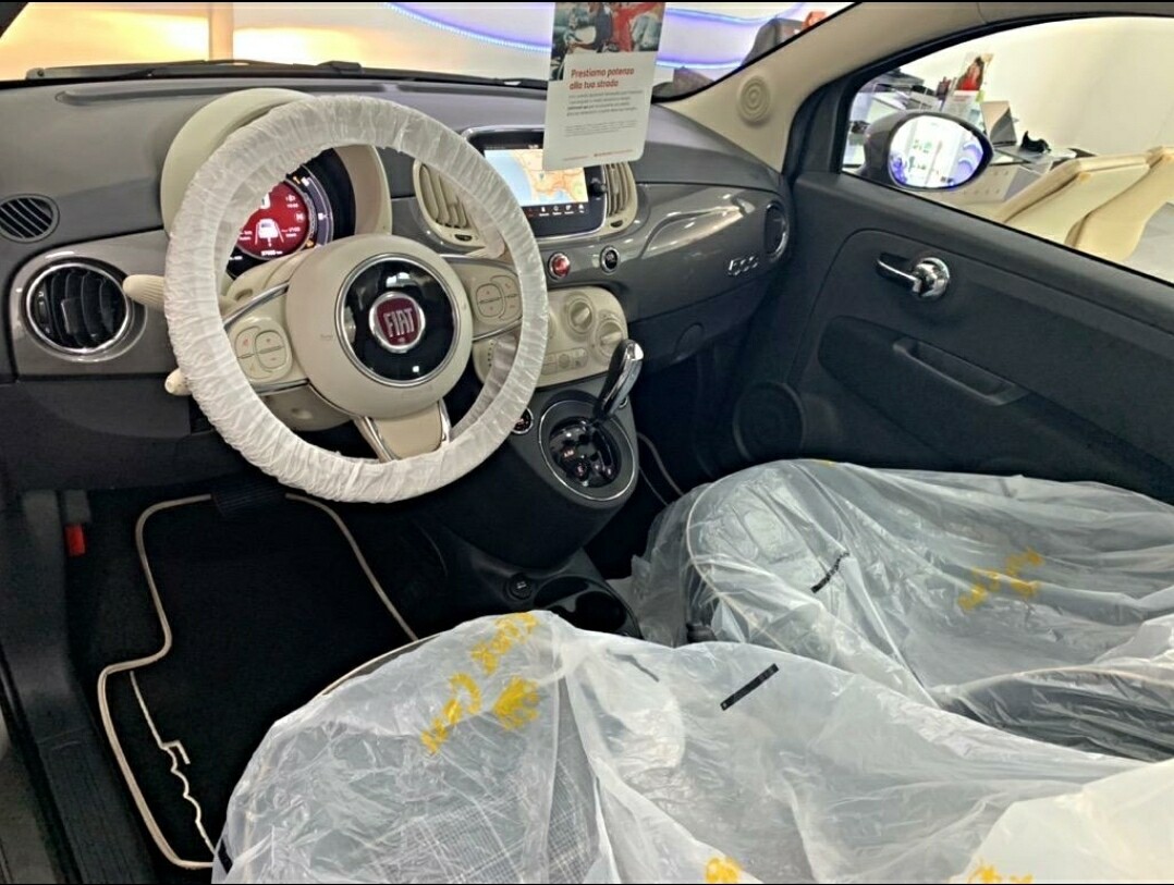 FIAT 500 1.2 69CV LOUNGE CAMBIO AUTOMATICO-APPLE CARPLAY-NAVIGATORE