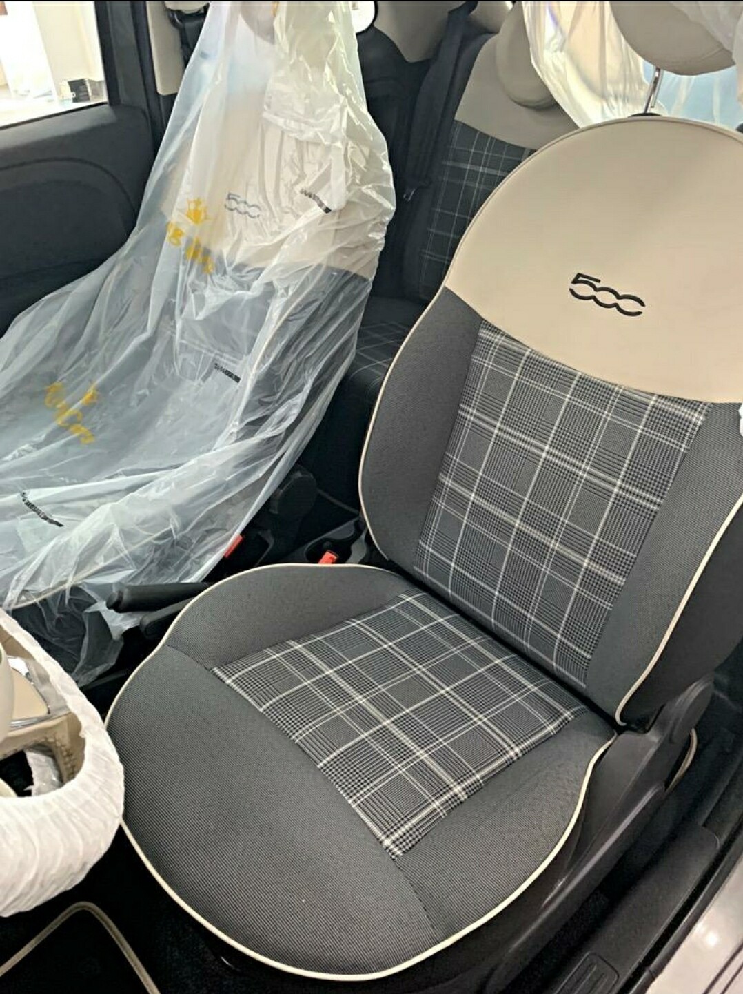 FIAT 500 1.2 69CV LOUNGE CAMBIO AUTOMATICO-APPLE CARPLAY-NAVIGATORE