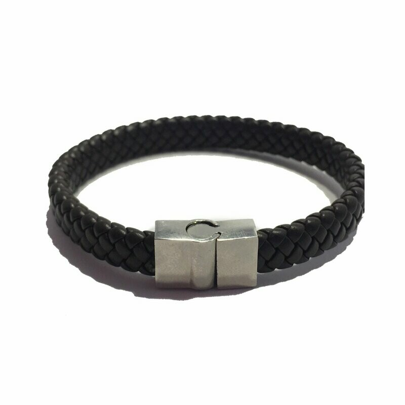 Bold Bannon Black