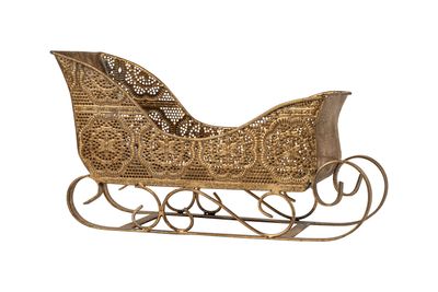 Medallion filigree metal sleigh table piece, gold, 10 in  2