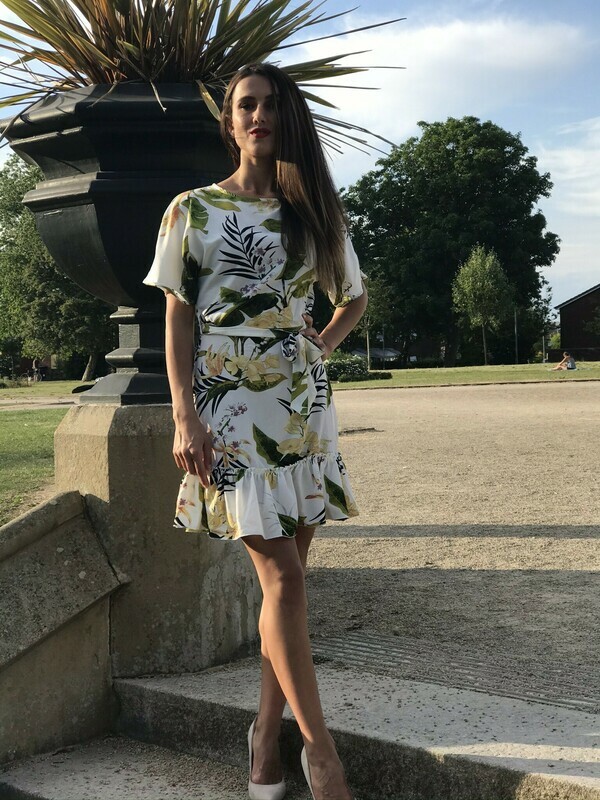 Frill dress
