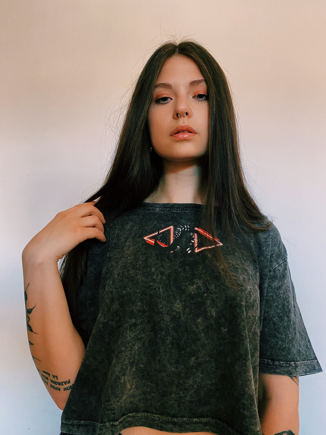 CROP TOP "SNAKE AND TRIANGLES"