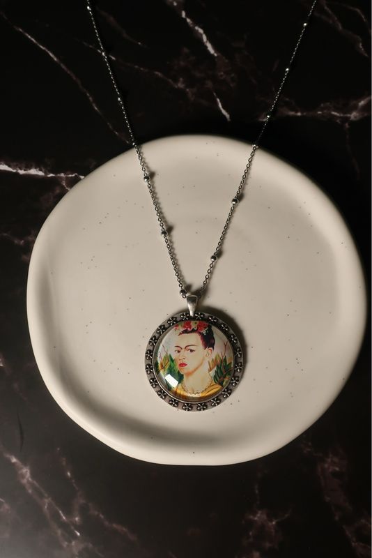 Collana Frida