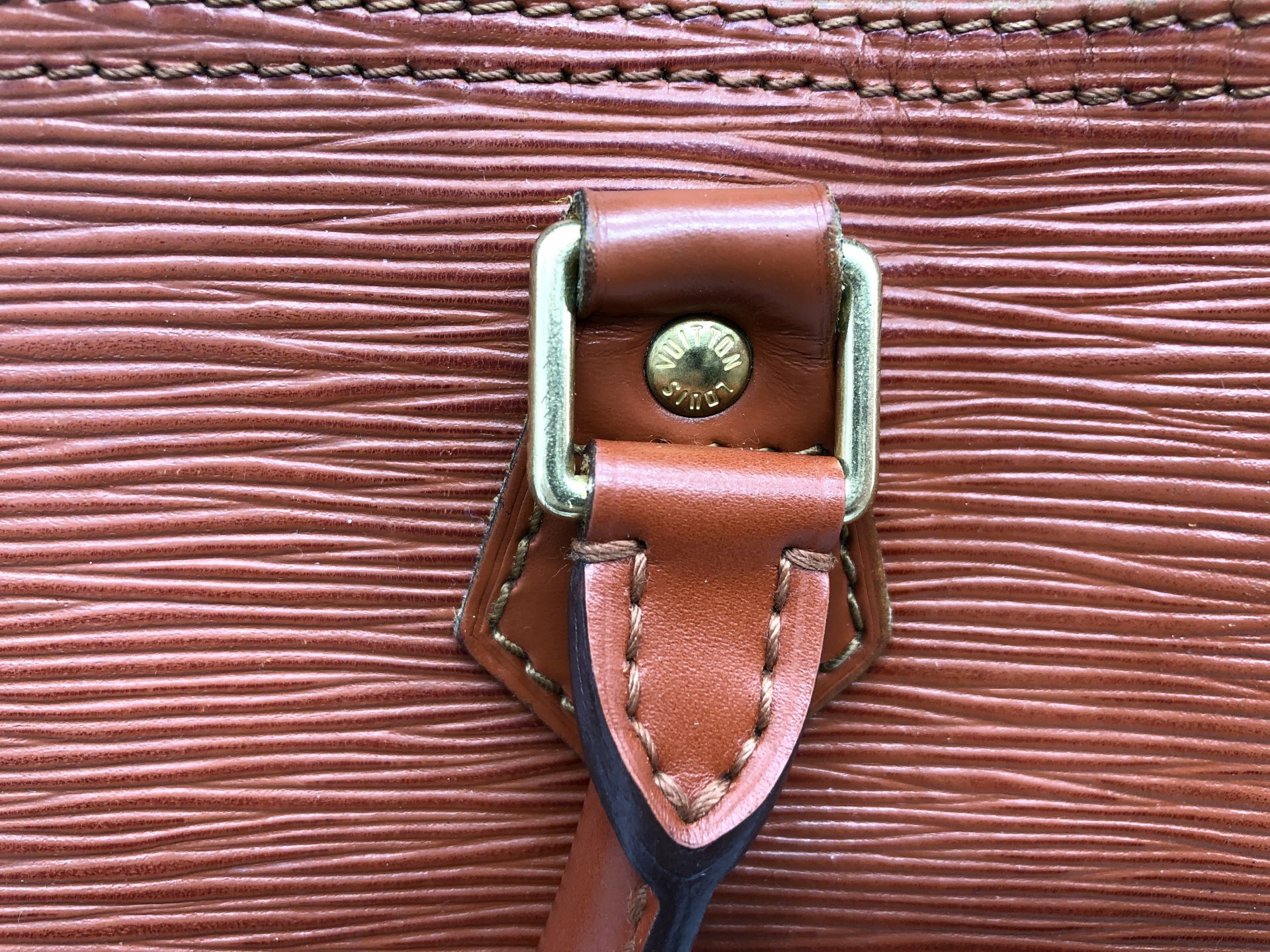 Speedy leather handbag Louis Vuitton Brown in Leather - 37291115