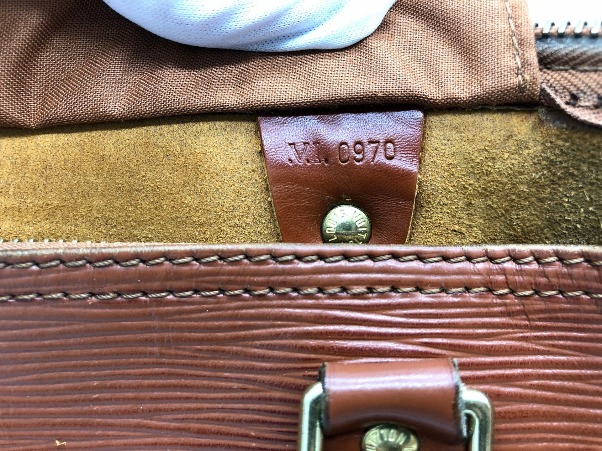 Speedy leather handbag Louis Vuitton Brown in Leather - 16327221