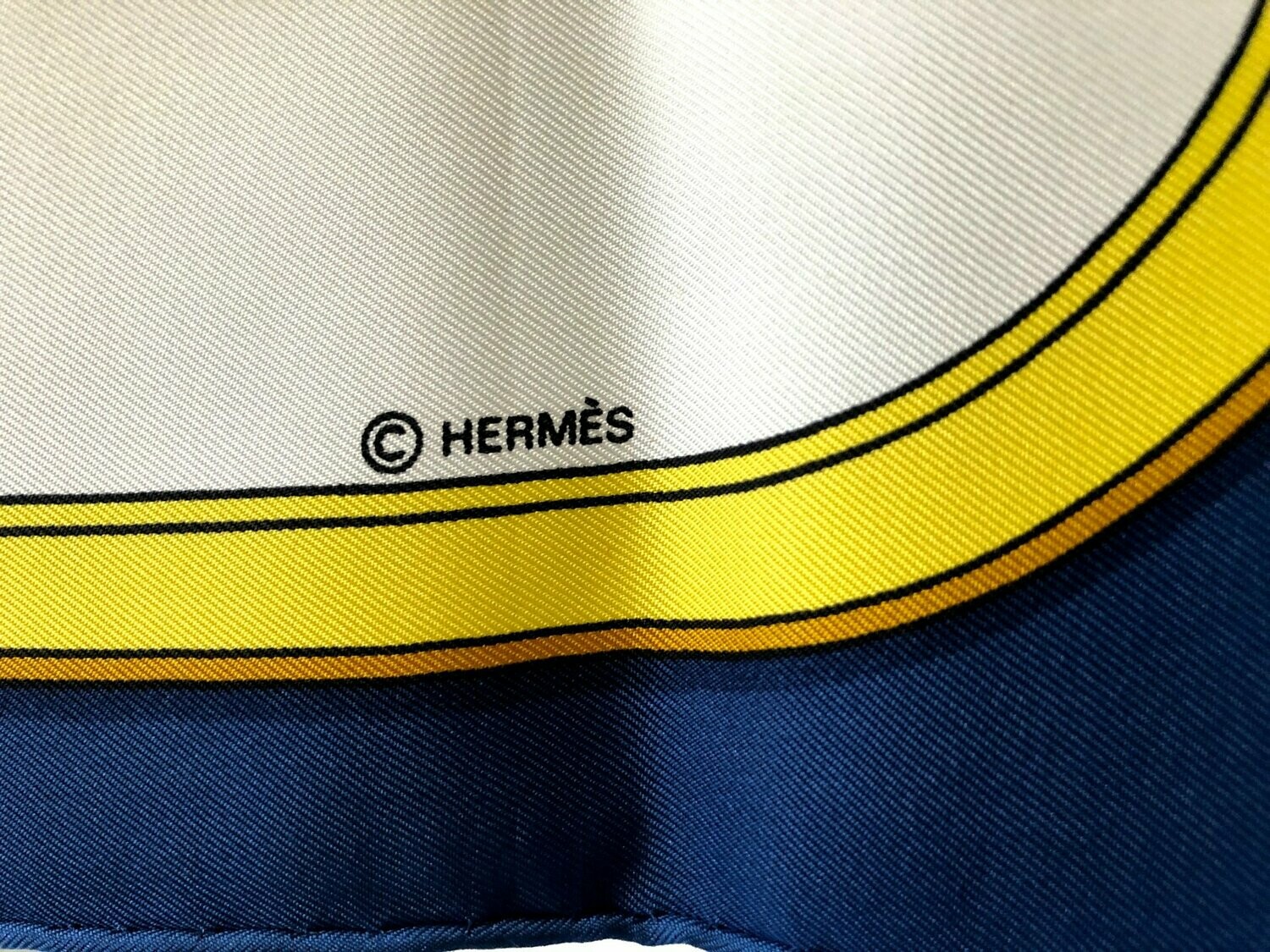 Foulard HERMÈS Grand Apparat En Soie – Modèle Jacques Eudel, Couleur Noir – Occasion