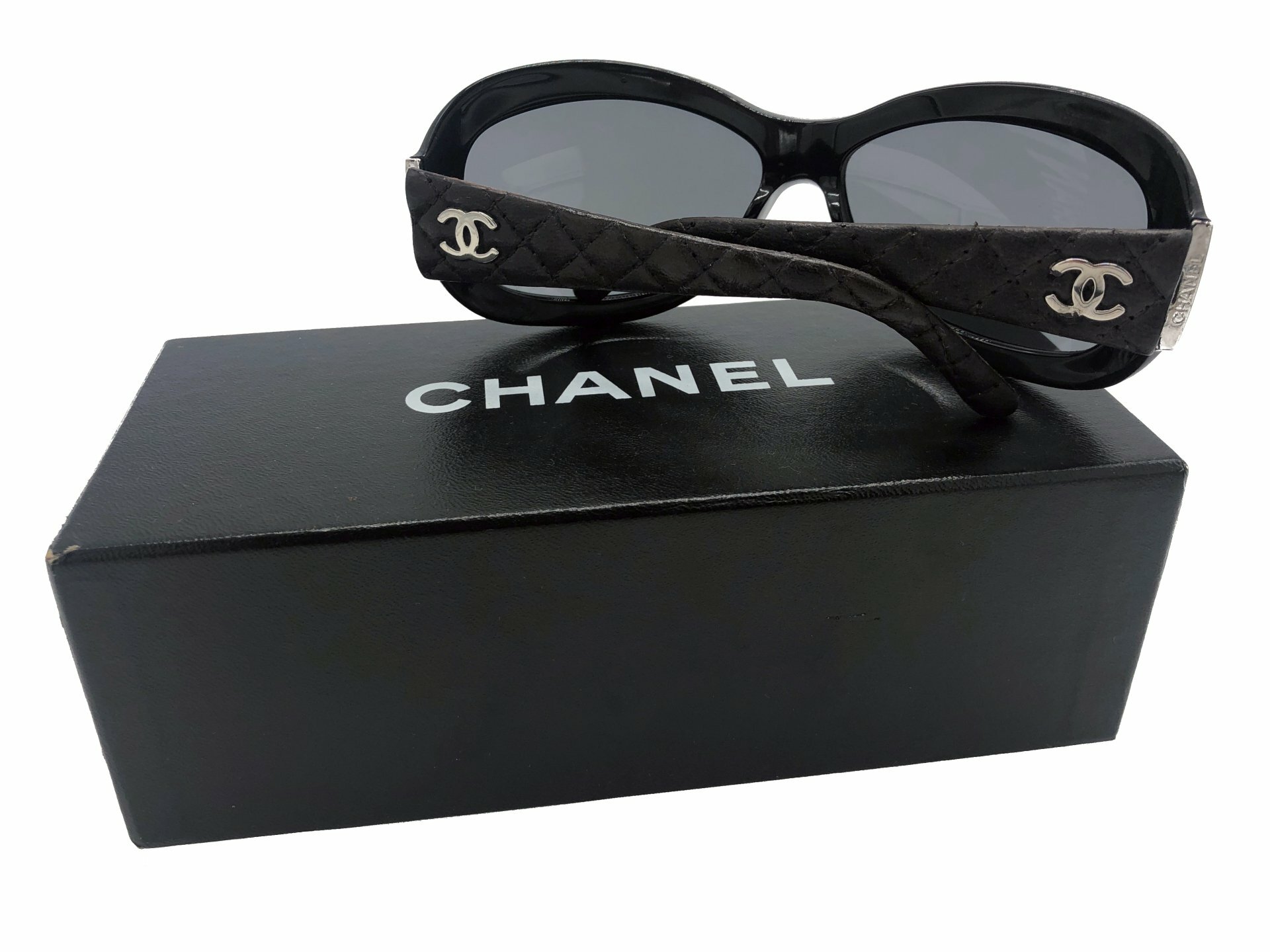 CHANEL Lambskin Quilted CC Sunglasses 5116-Q Black 575225