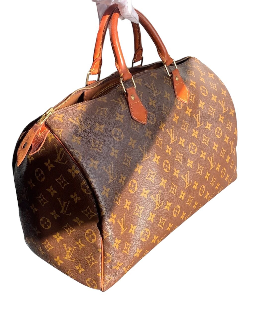 Louis Vuitton Monogram Speedy 40