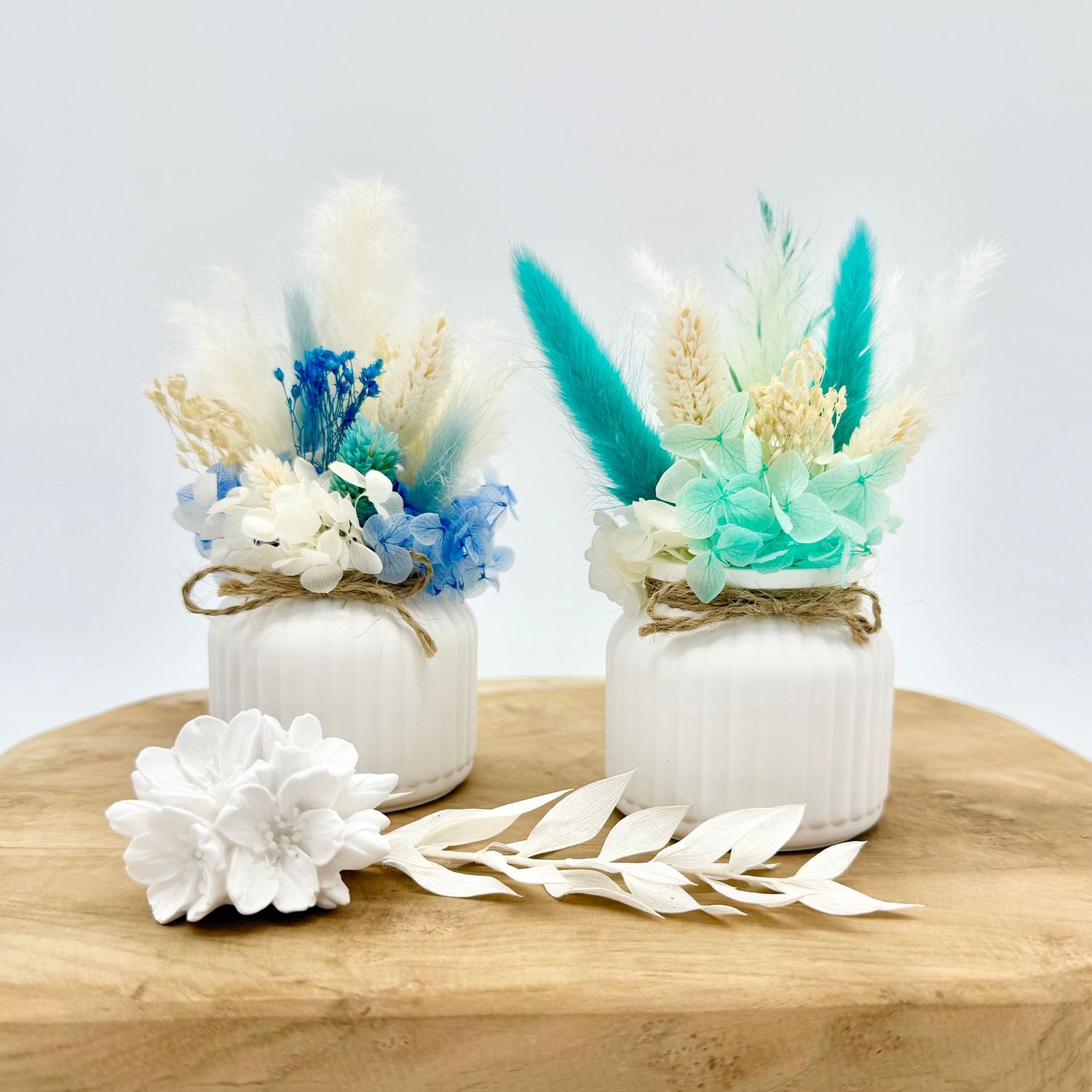 Vase "Streifen" mit Trockenblumen