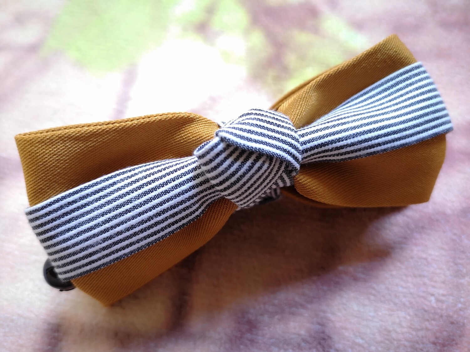 Brown Stripe Ribbon Banana Clip (005-2)