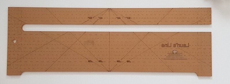 Lauri&#39;s Line - 15&quot; long

(short side edge opening)