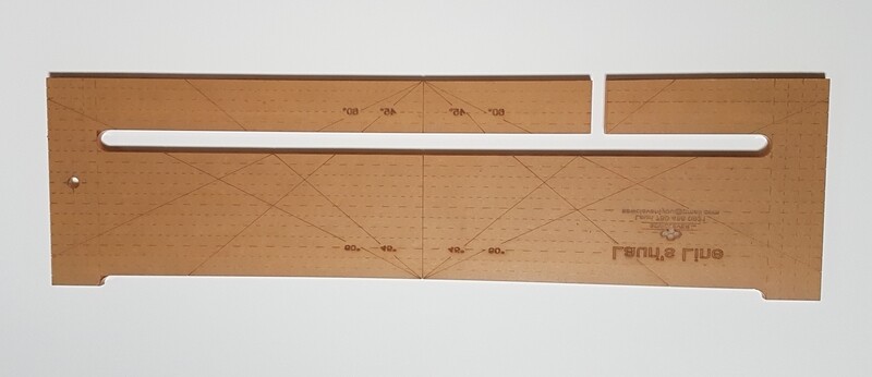 Lauri&#39;s Line - 18&quot; (Long Side Edge opening)