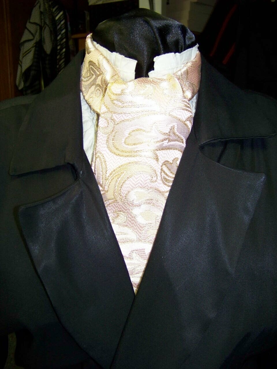 Ascot or Cravat peachy pink and Gold Metallic Paisley Brocade fabric 4&quot; x 56&quot; Men&#39;s Historical Bow Tie or Wedding, and pocket square to match