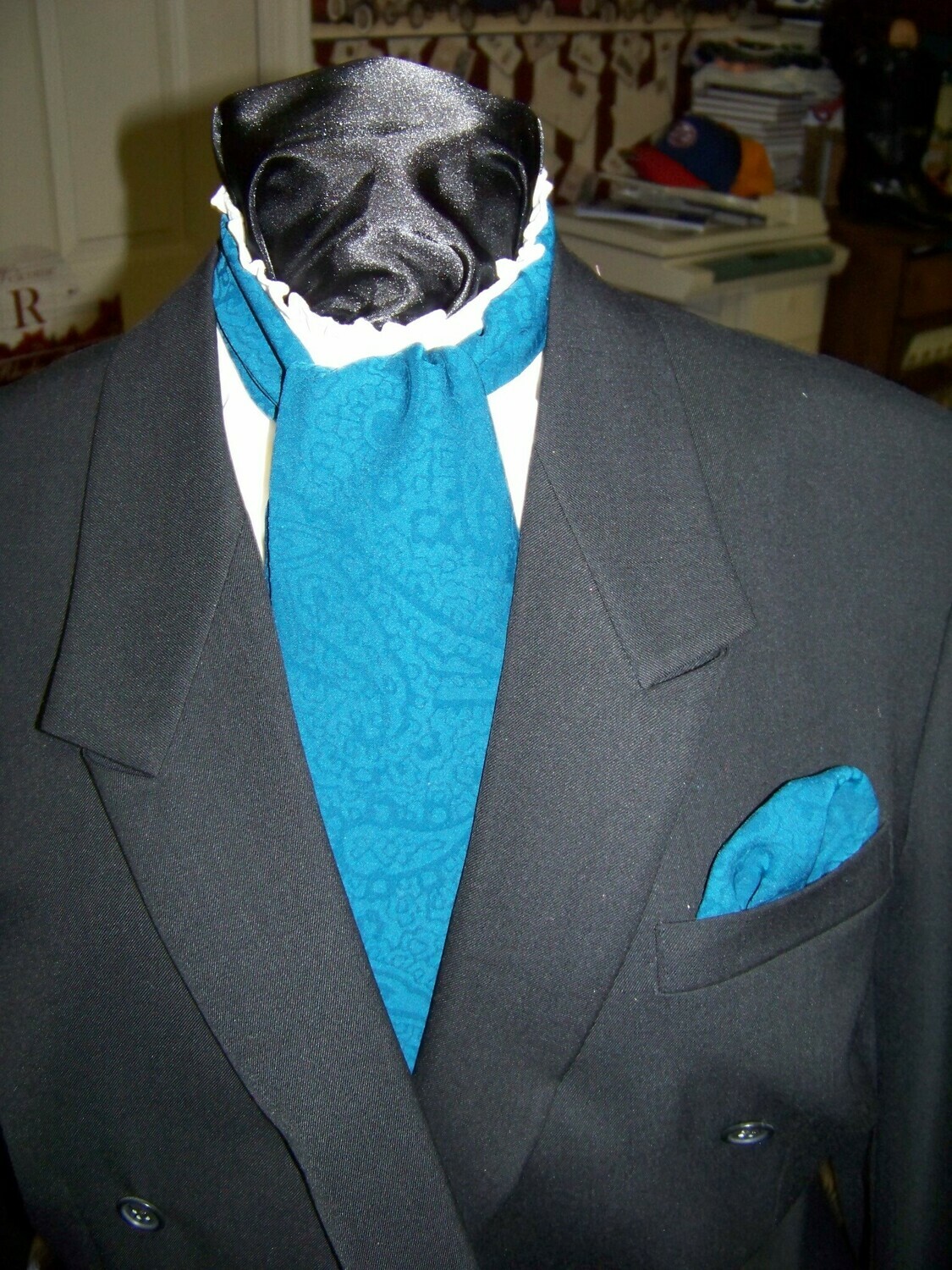 Ascot or Cravat teal paisley print 4" x 54" Men's Wedding, cravat tie or  matching pocket
