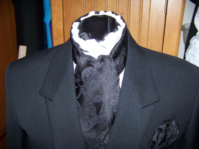 Men's Ascot or Carvet Necktie black Damask brocade print 4" x 51" Wedding, Civil War Reenacting cravat tie with matching pocket square puff