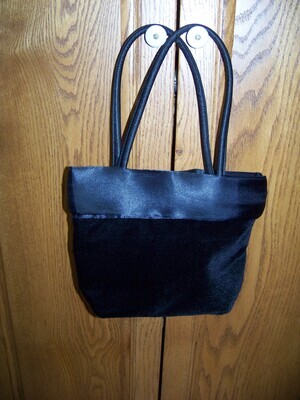 Vintage Black Velvet and satin beaded purse great small purse with 2 satin straps snap clasp opening on SALE with Free Shipping