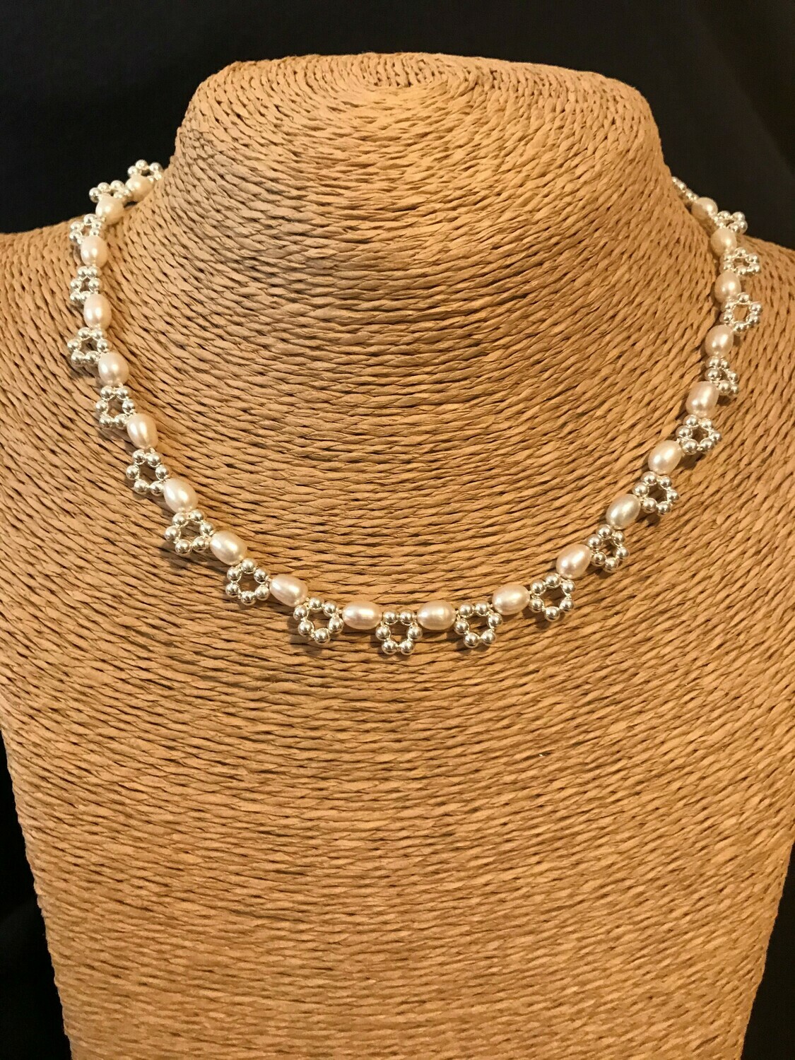Cream pearl necklace 18.5 inch
