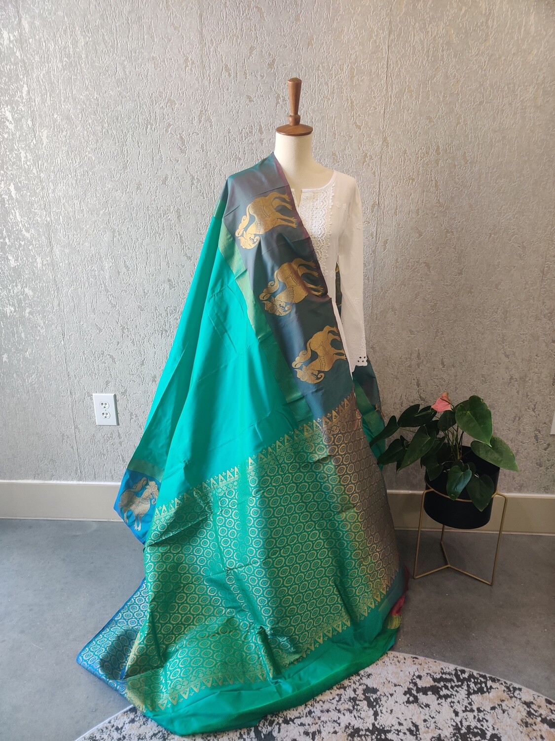 Kanchi Silk Saree [ Saree & Unstitched Blouse Piece]