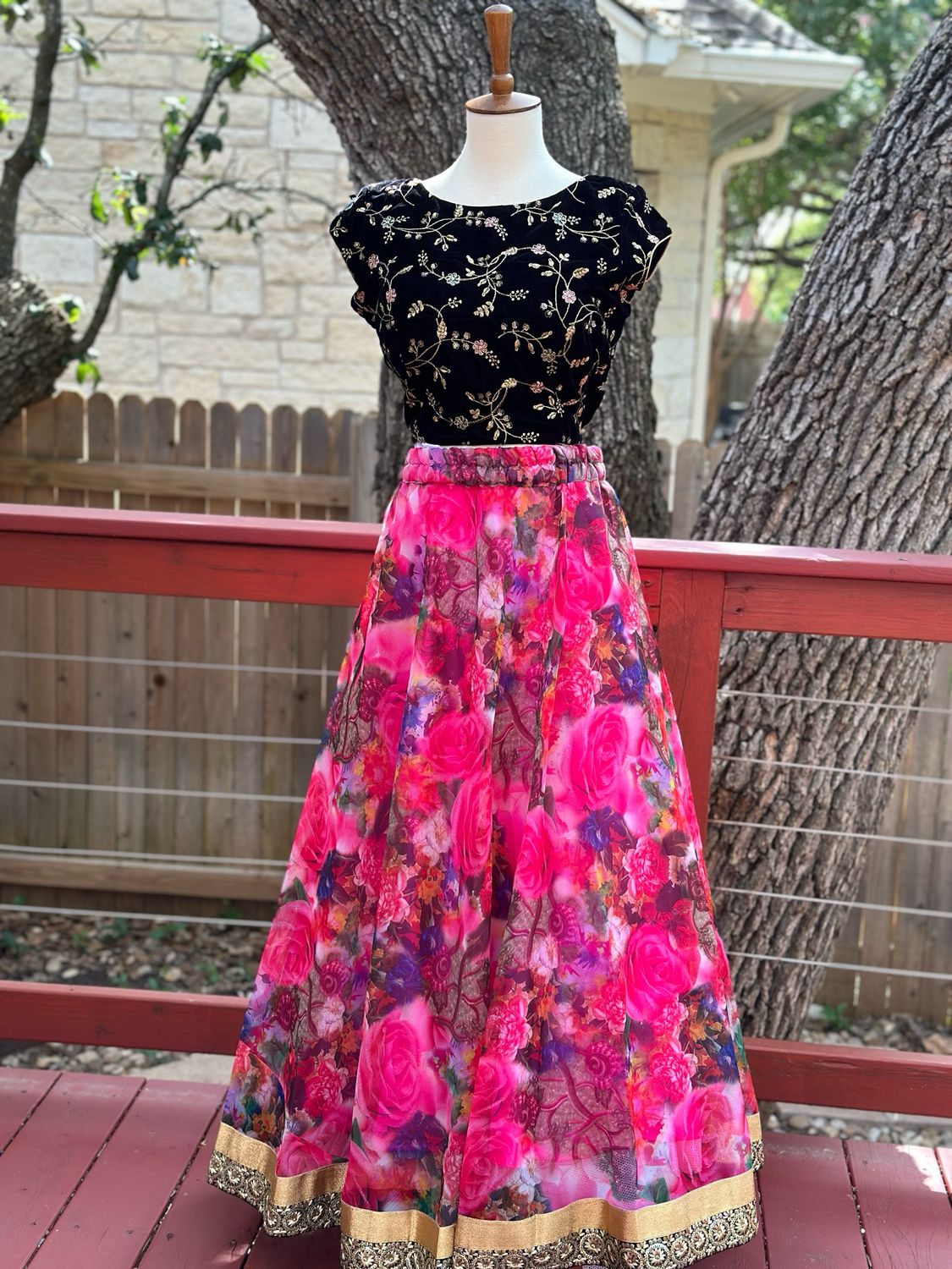 Organza Floral Croptop - Red &amp; Black Velvet Blouse