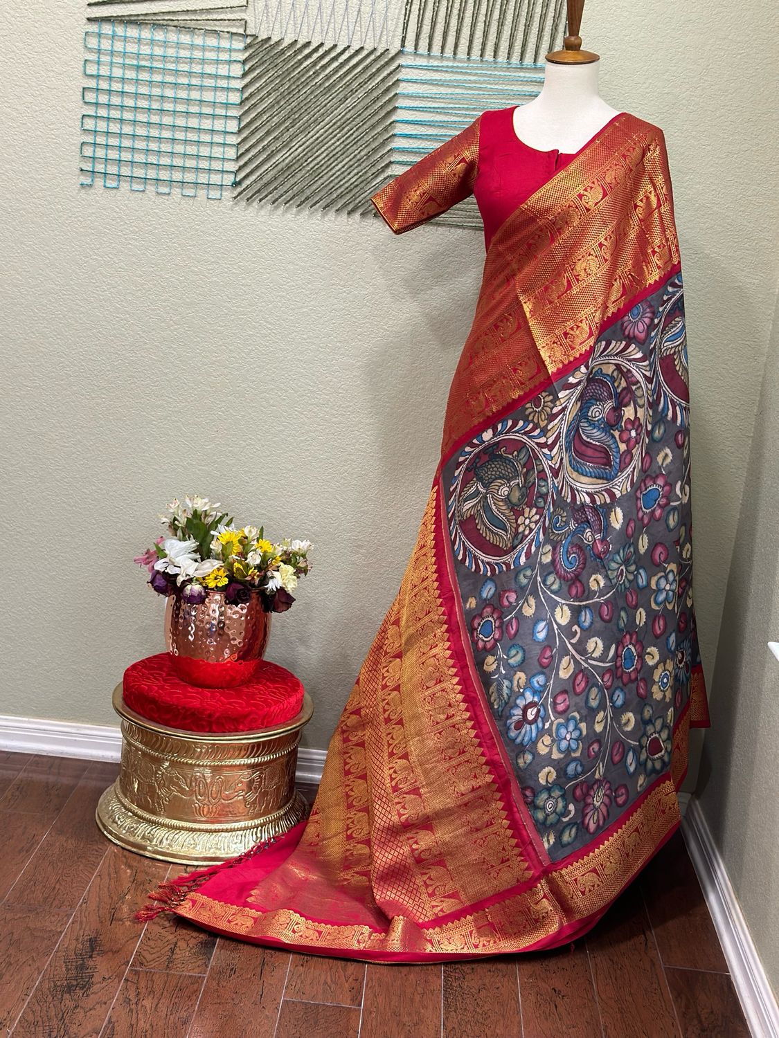 Hand Painted Pen Kalamkari Saree With Stitched Blouse