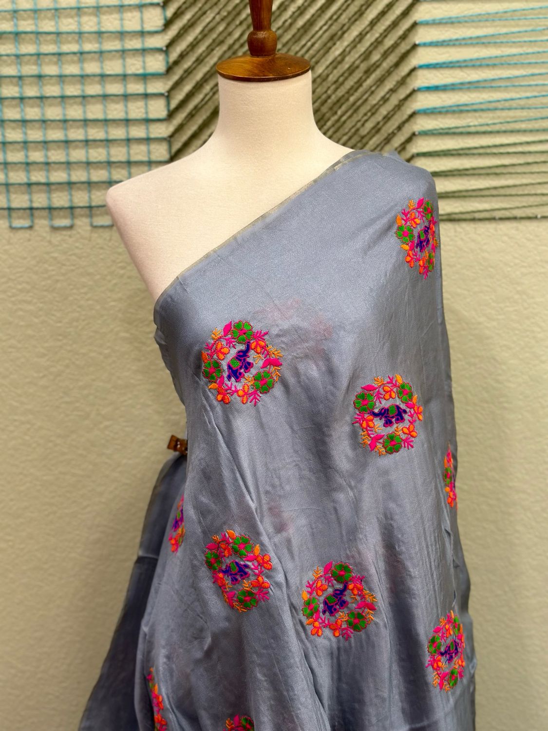 Saree &amp; Unstitched Blouse
