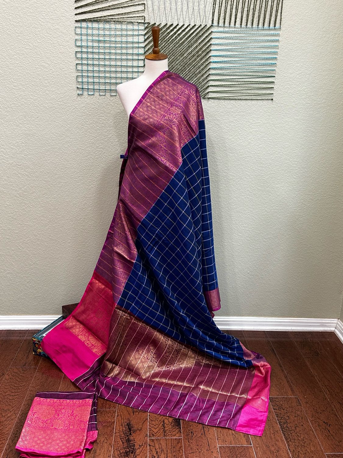 Saree &amp; Unstitched Blouse