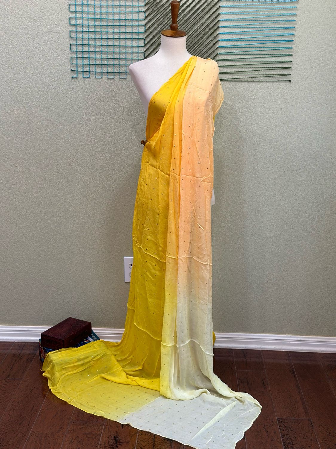 Saree &amp; Unstitched Blouse
