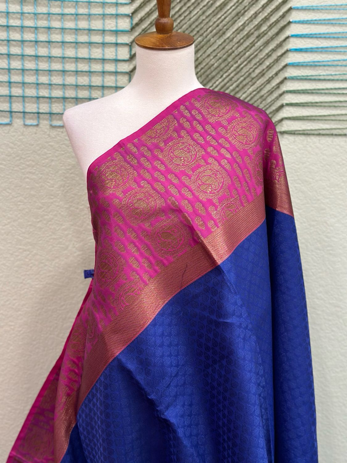 Saree &amp; Unstitched Blouse