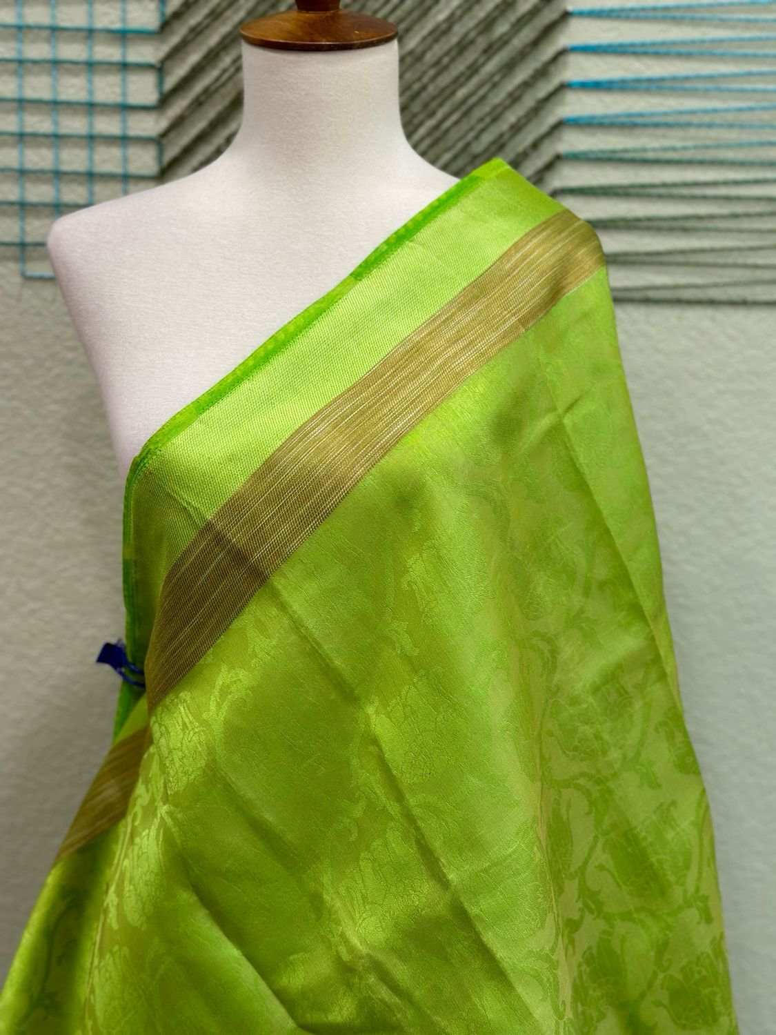 Saree &amp; Unstitched Blouse