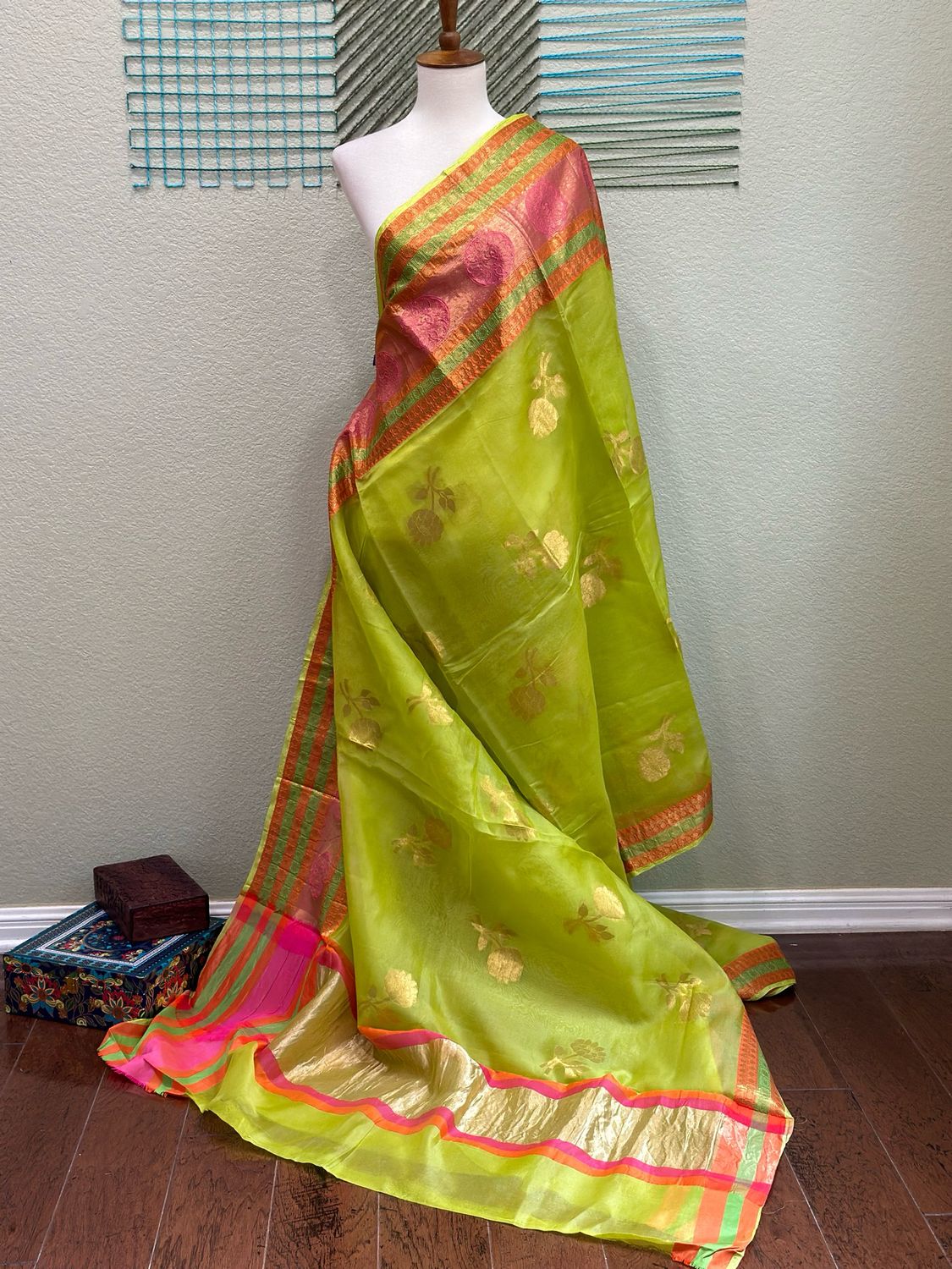 Saree &amp; Unstitched Blouse