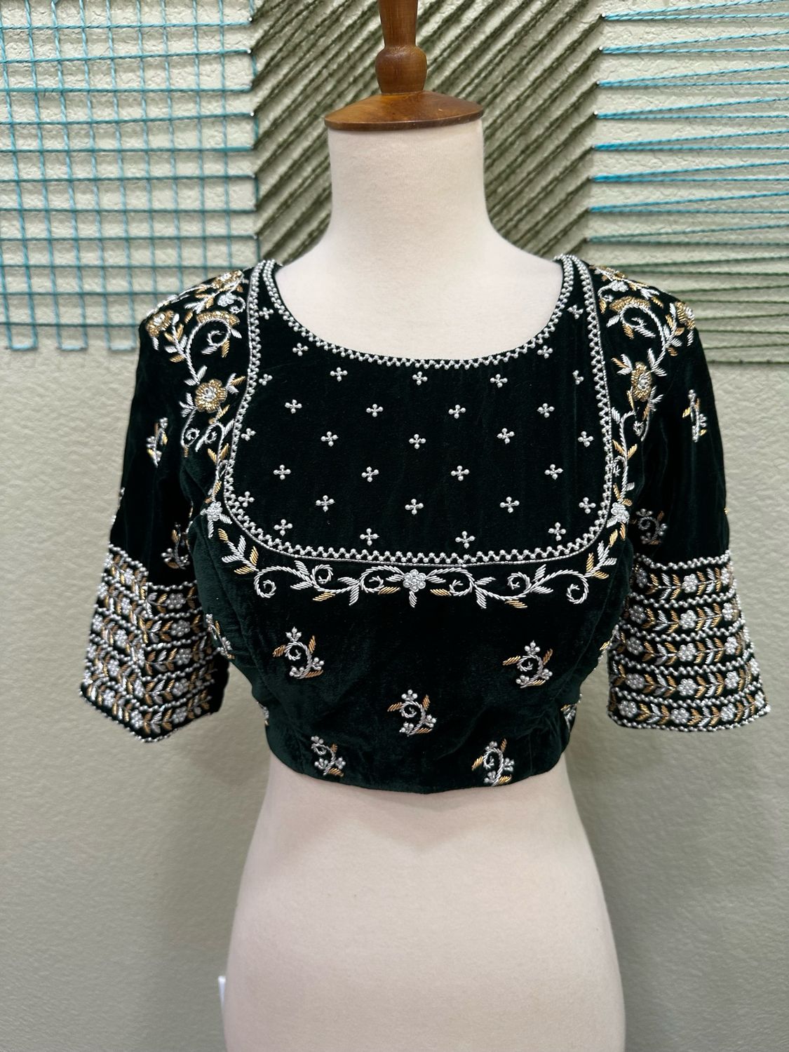 Velvet blouse - Green (Silver &amp; Gold Work)