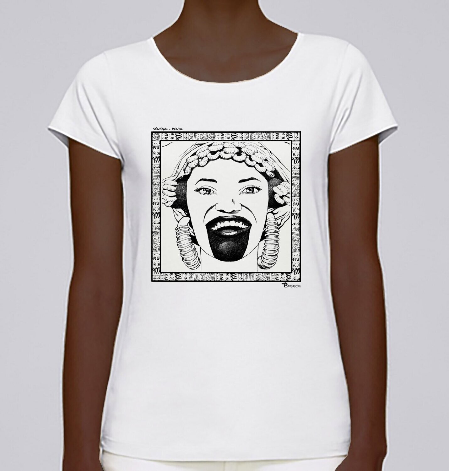 TEE SHIRT FASHION MAQUILLAGE PEUHL SENEGAL, COULEUR: BLANC, FOND MOTIF: BLANC