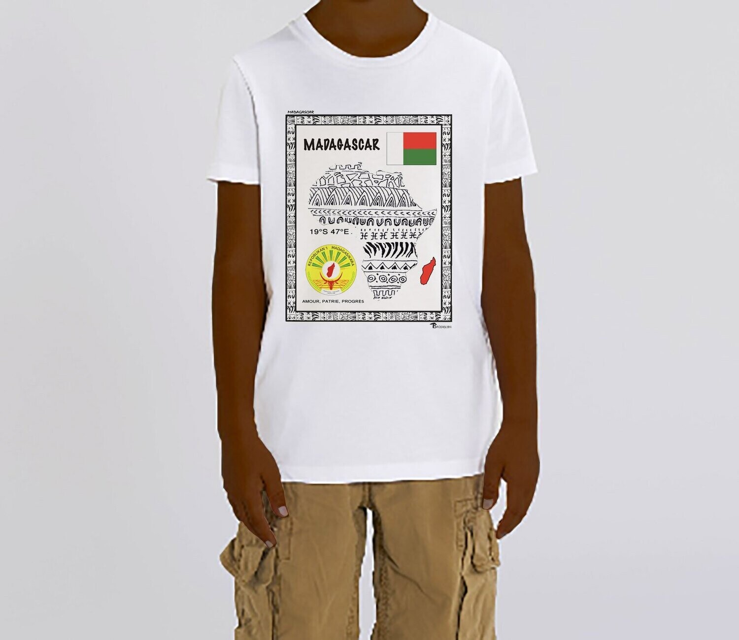 TEE SHIRT PAYS MAGAGASCAR, COULEUR: BLANC, FOND MOTIF: BLANC