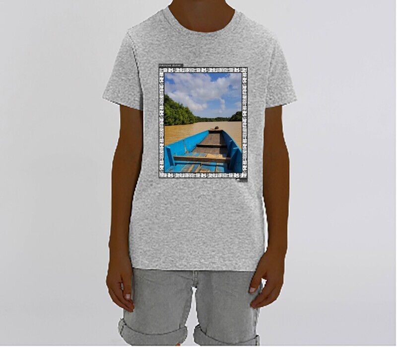 TEE SHIRT FREESTYLE ART "PIROGUE BLEUE A ASSINIE"