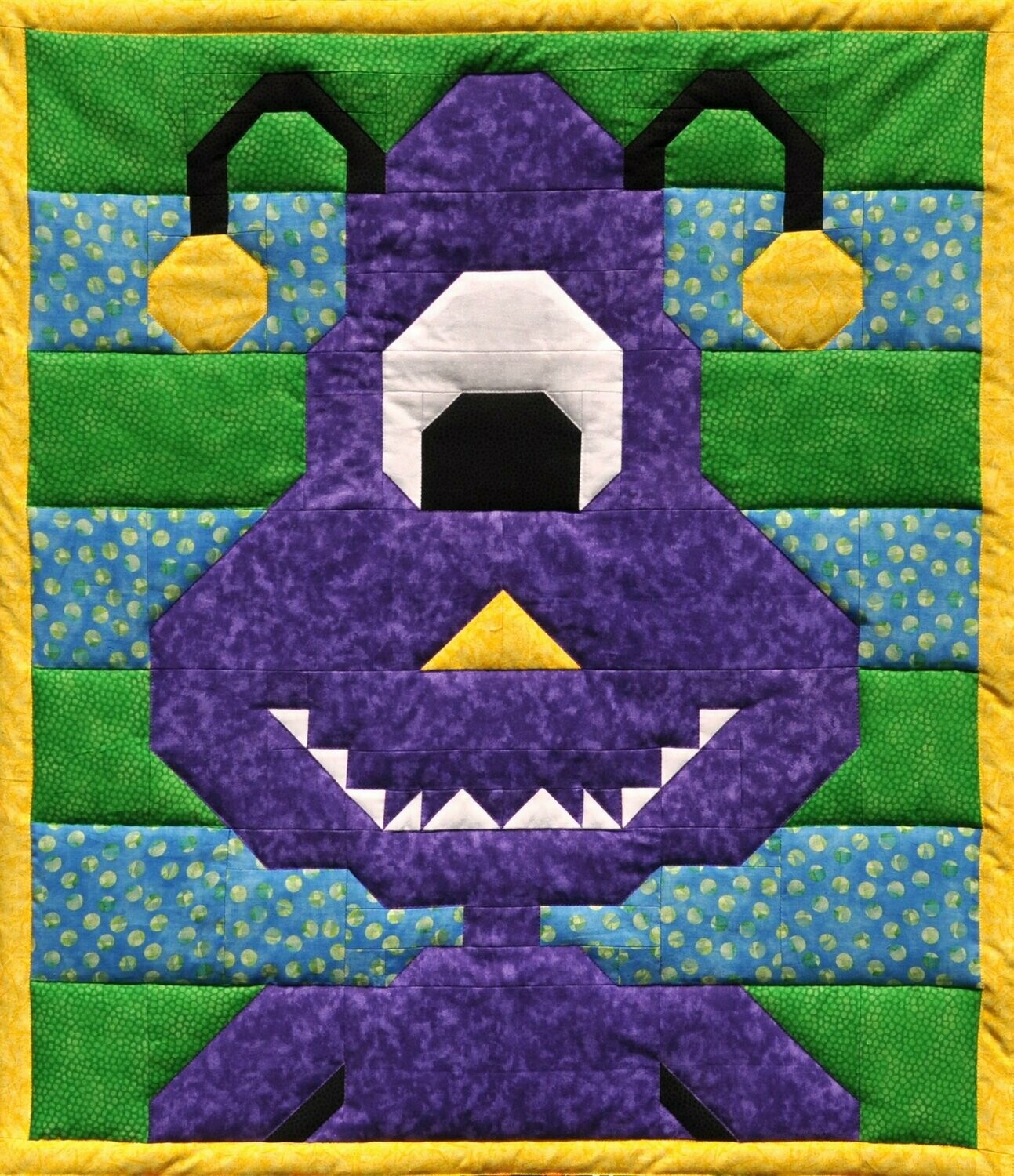Alien Quilt Pattern - 3 sizes