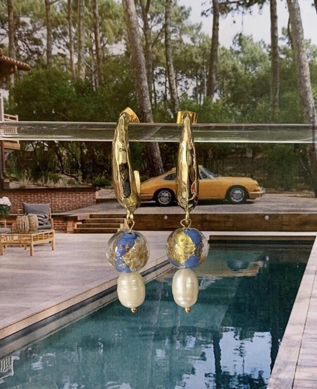 Open ringen met glaskralen en zoetwaterparels