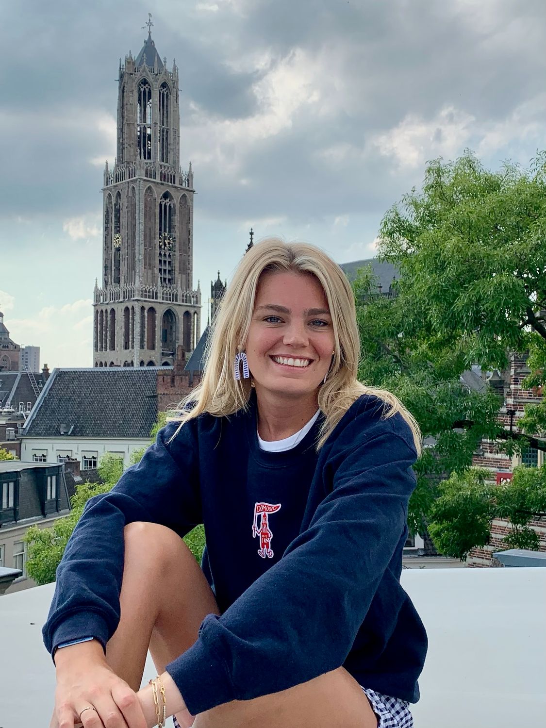 Sweater met embleem (unisex)