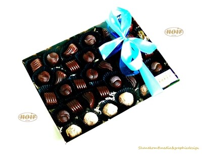 Ladies and Gentleman... Noir decadent share 34 chocolates box.